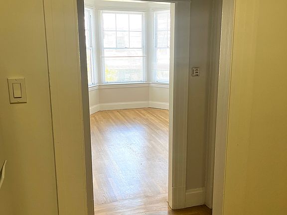 3rd image of 3415 22nd St APT 8