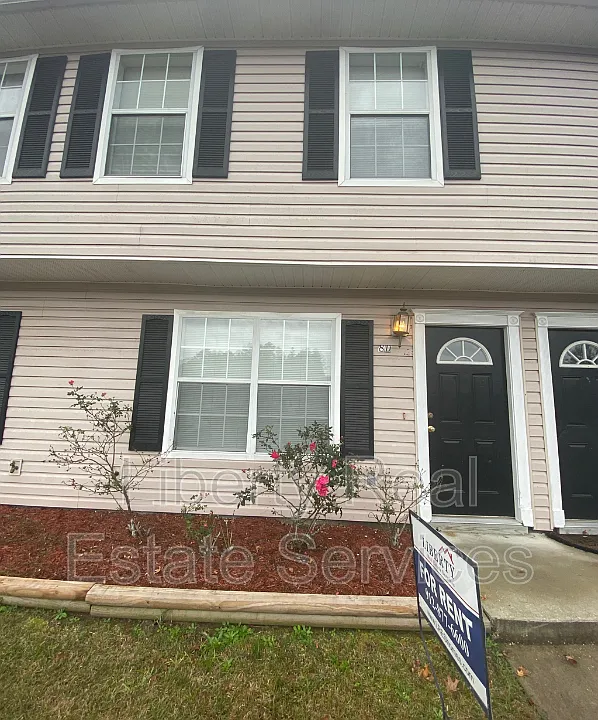 1100 Pineland Ave #8D