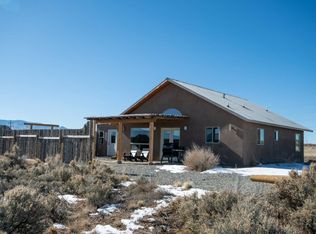 35 Este Mirada, El Prado, NM 87529