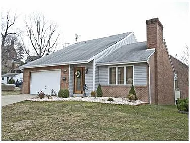 412 Woodside Rd photo 1