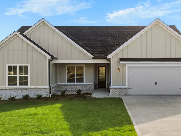 222 Limelight Ln, Lenoir City, TN 37772