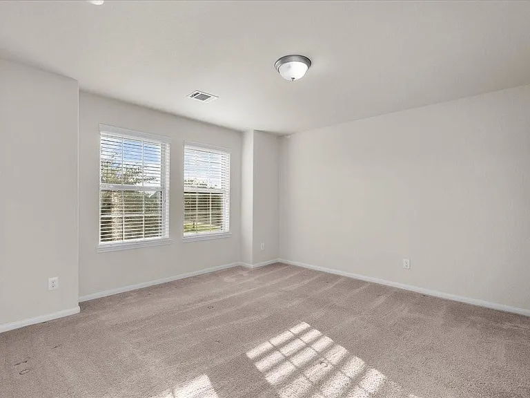 2246 Oakleaf Trail Ln — Photo 34