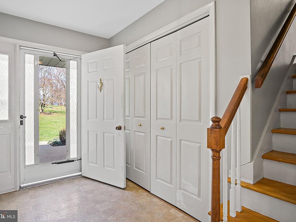 5703 Red Hill Rd, Keedysville, MD 21756 Zillow