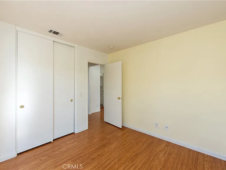218 Kensington Park — Photo 9