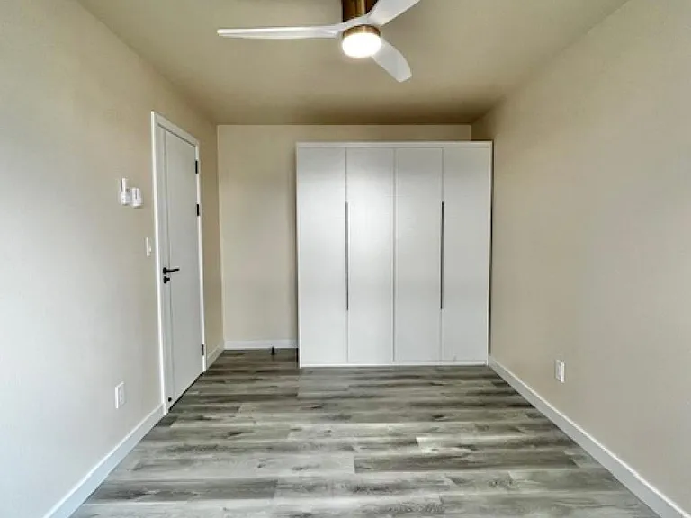 Maverick Apartments — Photo 24
