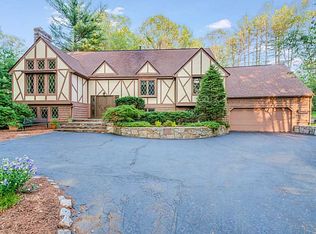 21 Georgiana Dr, Cumberland, RI 02864