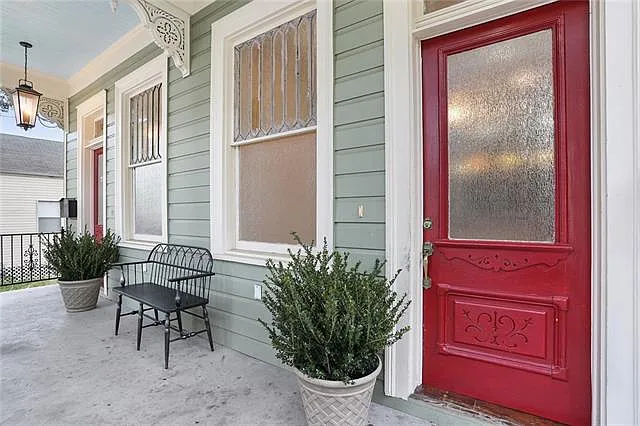 3014 Banks St — Photo 4
