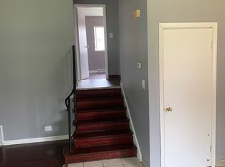 95 W Michael Ln, Addison, IL 60101