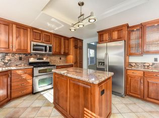 5830 Pebble Creek Dr, Rocklin, CA 95765