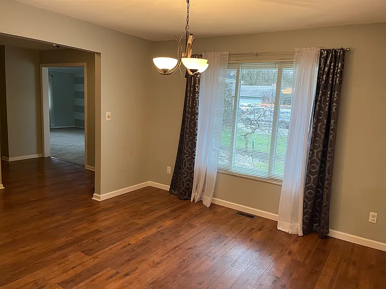 301 S Village Dr — Photo 8