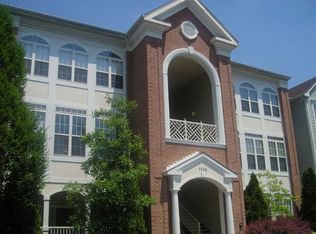 7709 Haynes Point Way, Alexandria, VA 22315