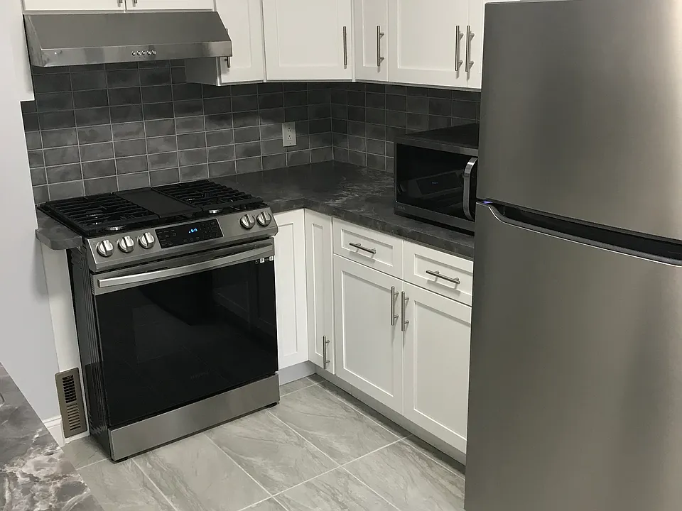 59 Cleveland Ave #2
