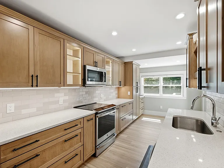 3601 Erie Ave #1 — Photo 11