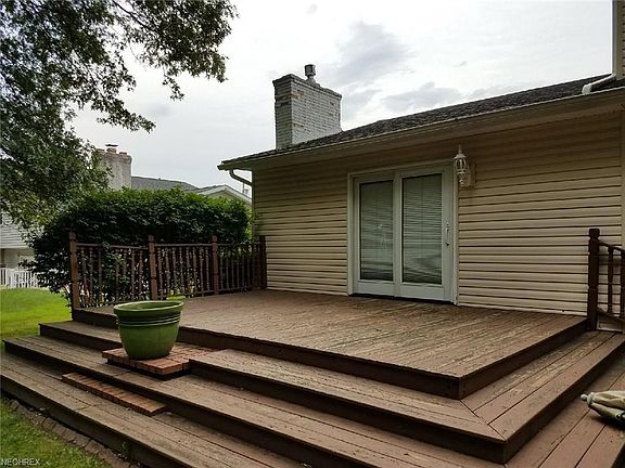 3rd image of 3453 Glenbrook Dr