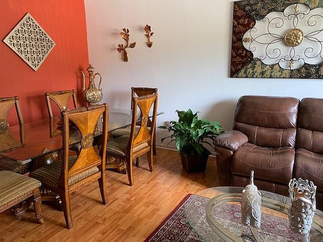1st image of 130 SW 109th Ave APT 8