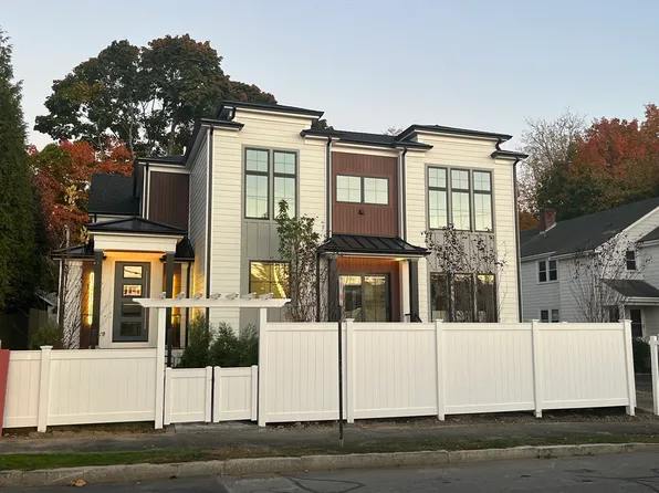 34 Lincoln St #34, Needham, MA 02492