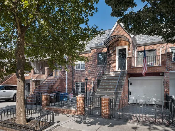 2120 47th St, Astoria, NY 11105