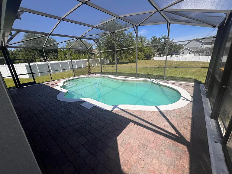 2936 Bonita Cir — Photo 18