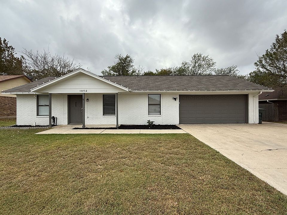1st image of 1802 Big Bend Dr