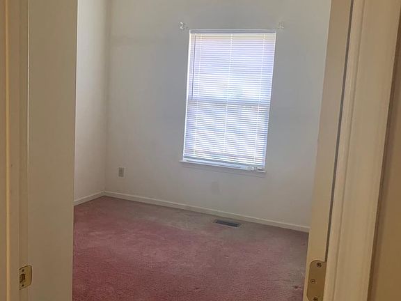 5th image of 139 Willamette Dr