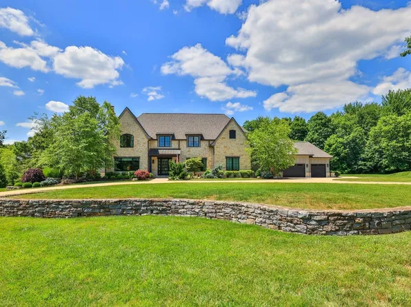 1 Voorhees Dr, Cincinnati, OH 45243