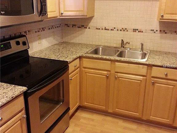 4th image of 2449 Columbia Dr APT 9
