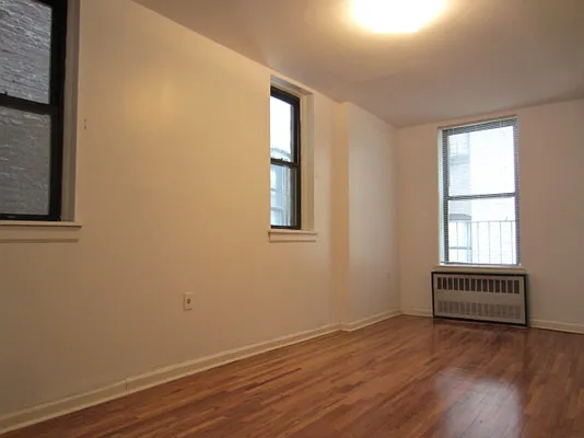 Rented by Bohemia Realty Group | media 28