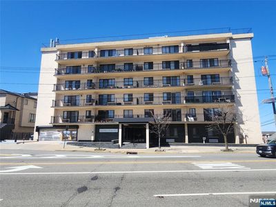 233 12th St APT 4C, Palisades Park, NJ, 07650