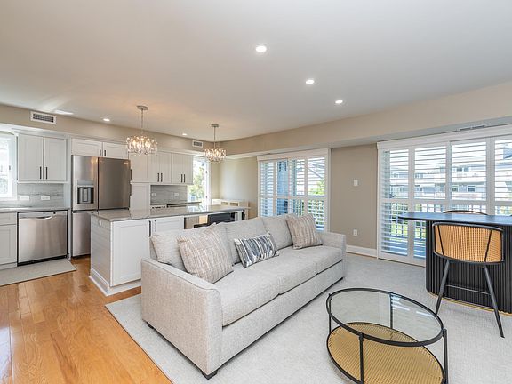 3rd image of 314 Limpet Dr #314