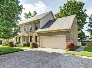 9403 Farmstead Ln, Louisville, KY 40291