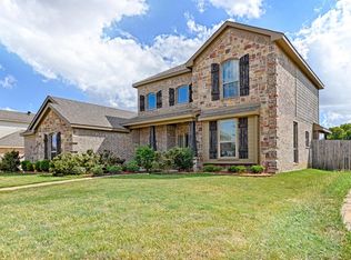 906 Grouse Rd, Glenn Heights, TX 75154