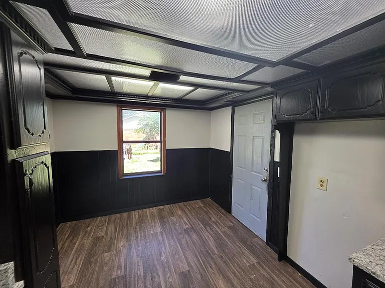10311 Bellview Dr — Photo 7