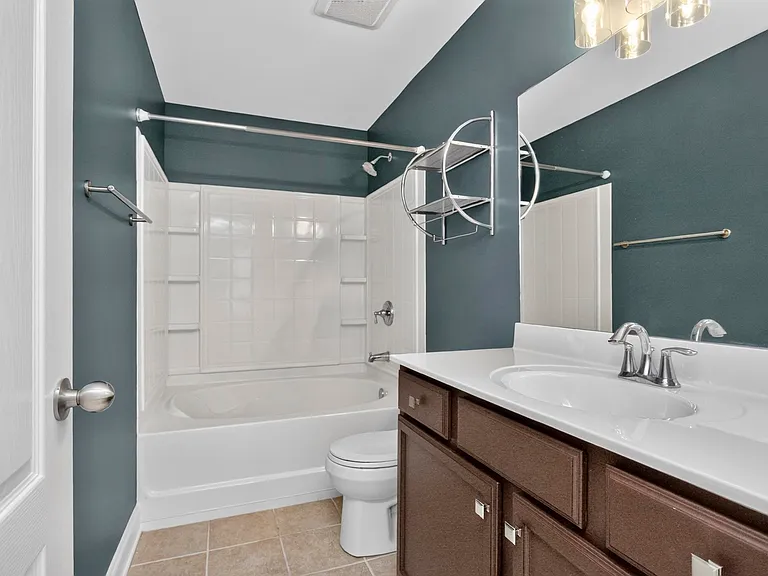 1100 Woodbury Falls Ct — Photo 13