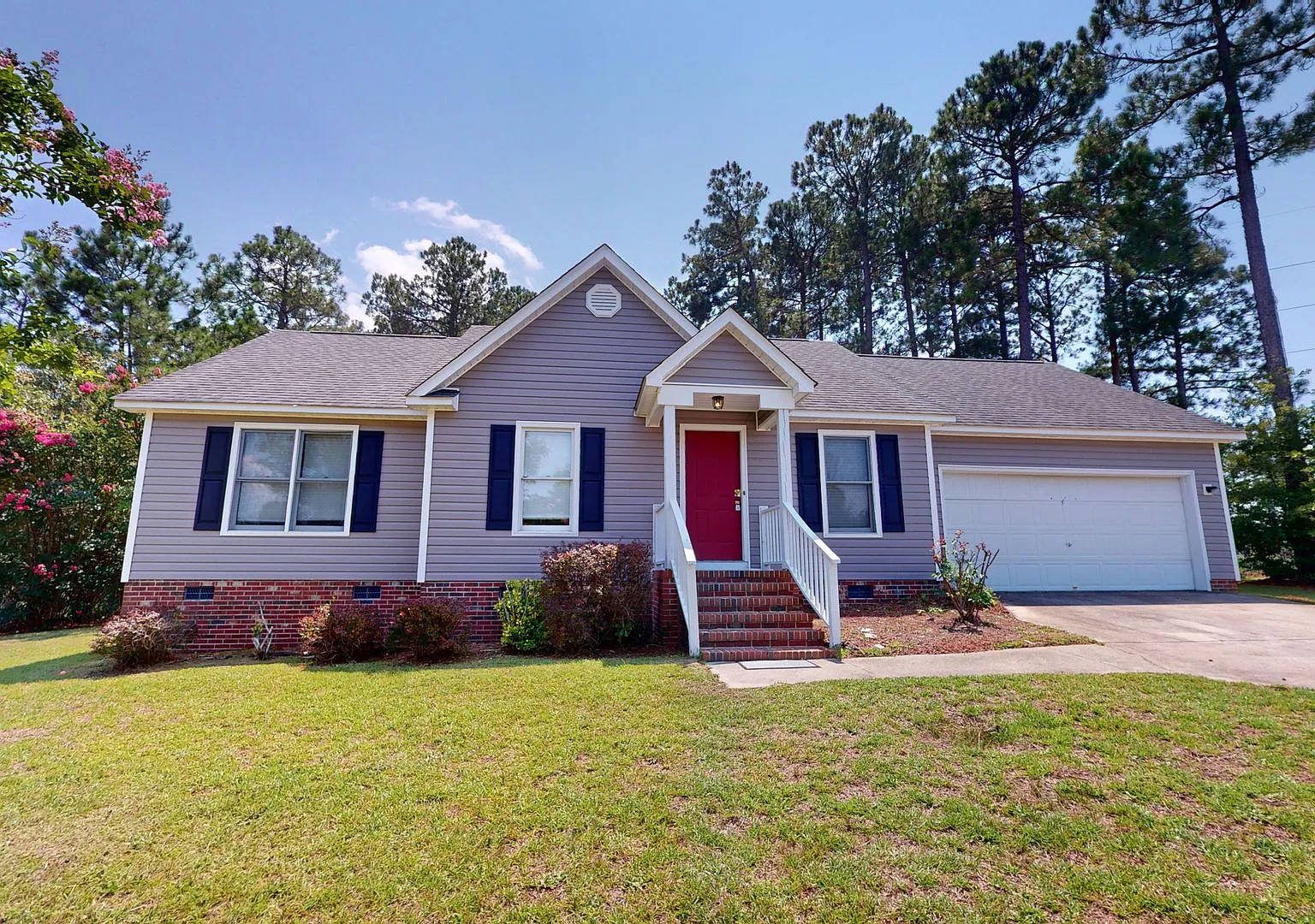 Charming Single-Level 3 Bedroom Home Close to Fort Liberty & Amenities! — Photo 1