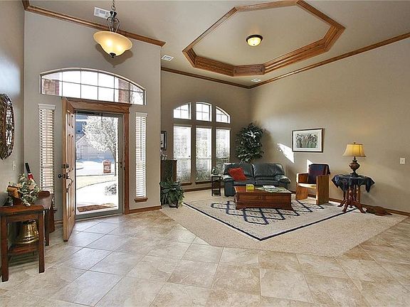 2nd image of 3104 Wexford Ave