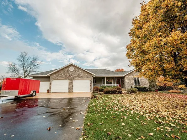 S3590 Pine Knoll Court, Baraboo, WI 53913