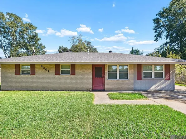 9301 Randall Dr, Denham Springs, LA 70726