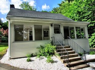 29 Depot St, Belchertown, MA 01007