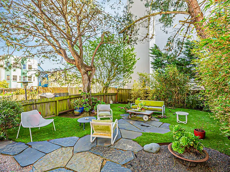 1849 Golden Gate Ave #1 — Photo 26