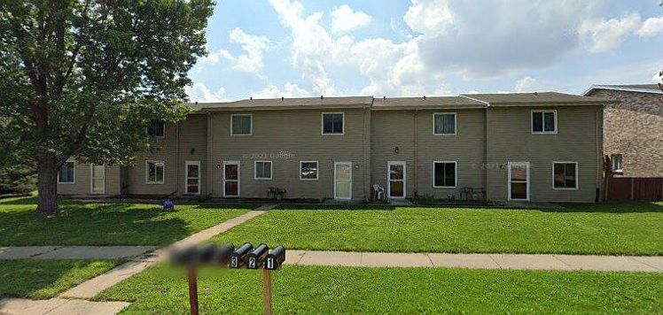 1st image of 4425 Crawford Dr #3