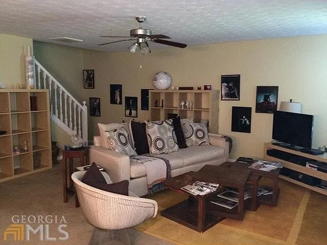 11124 James Madison Dr — Photo 3