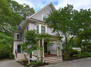 3 Perrin Rd, Brookline, MA 02445