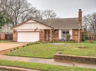 311 W 32nd Pl, Sand Springs, OK 74063