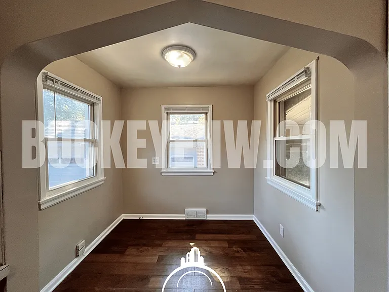 2653 Letchworth Pkwy — Photo 9