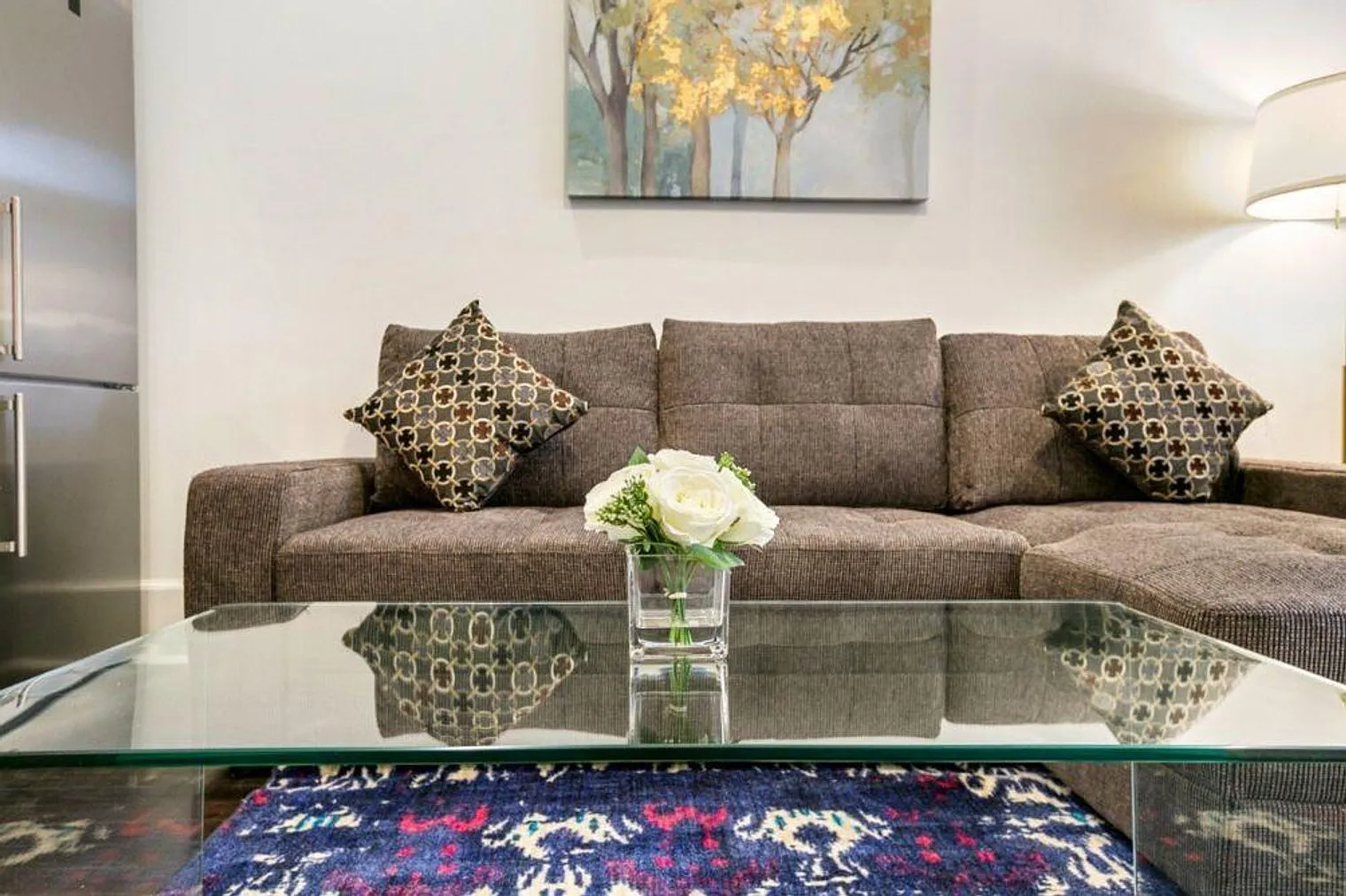 1 bed, 1.0 bath, 699 sqft, $3,810 — Photo 3