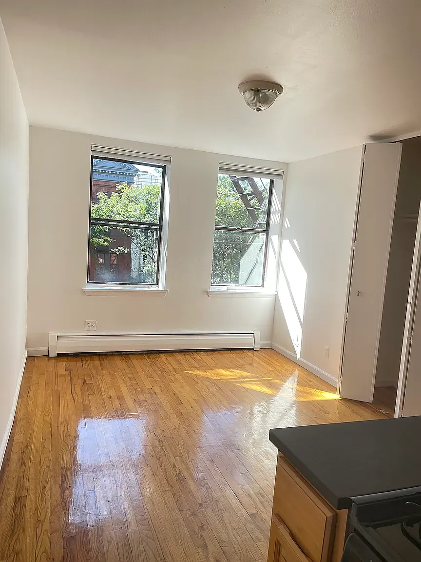 47 Clifton Place — Photo 2