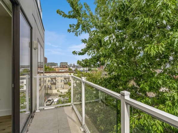 28-26 Vroom Street image 19 of 30