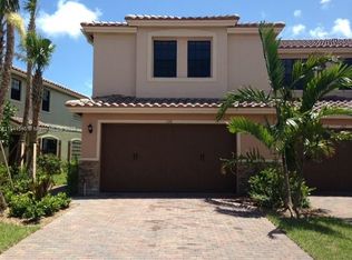 130 Riverwalk Cir E, Fort Lauderdale, FL 33325