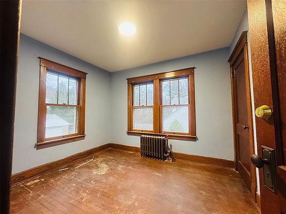 5th image of 20 Elm St #1