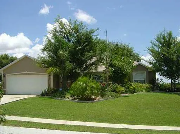 9338 Meadow Crest Ln, Clermont, FL 34711